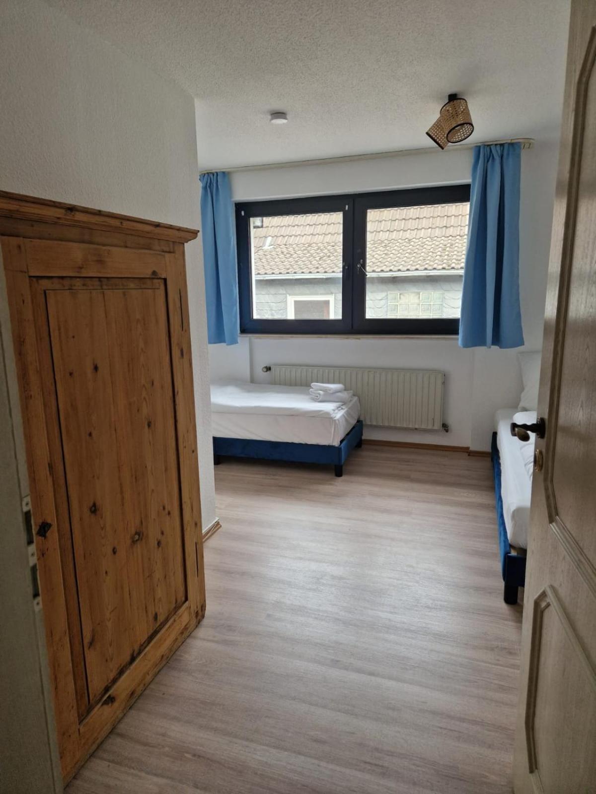 Hotel Енгелскирхен Екстериор снимка