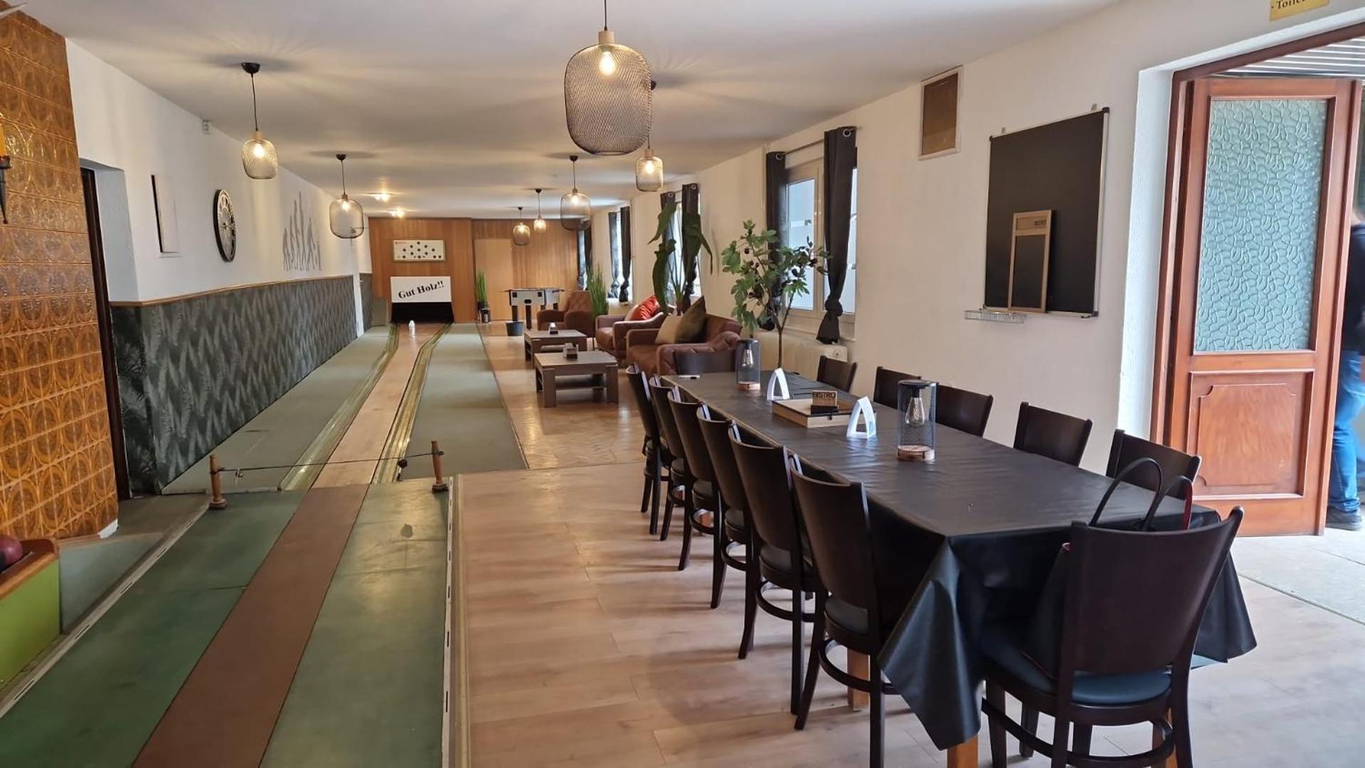 Hotel Енгелскирхен Екстериор снимка